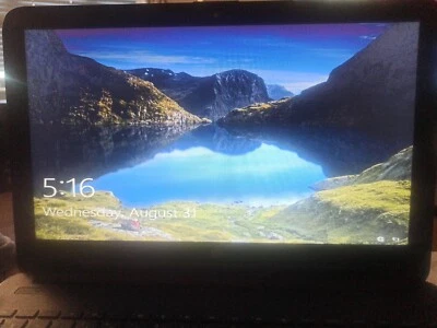 Laptops - Image 1 of 4