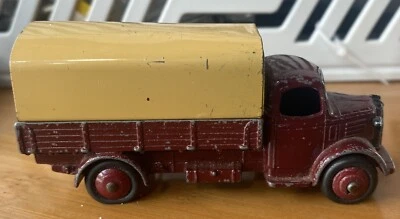Camión camión vagón cubierto Dinky Toys No.30S/413 Austin (1950-60). Foto 1 de 4