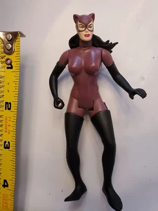 BATMAN THE ANIMATED SERIES ACTION FIGURE - CATWOMAN PURPLE OUTFIT - Picture 1 of 3