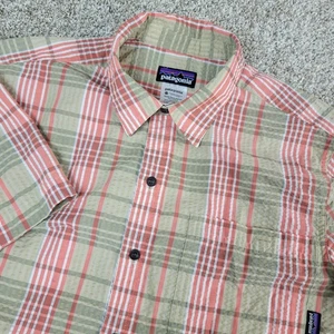 Patagonia Herren Medium orange braun kariert Seersucker Performance Knopfleiste SS - Bild 1 von 5