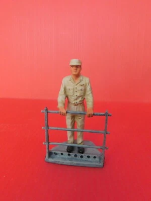 BRITAINS  TOYS SOLDIERS  / 2EME GUERRE MONDIALE : RARE AMIRAL  Guillaume F - Photo 1/4