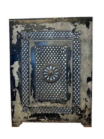 Heavy ORNATE ANTIQUE CAST IRON FIREPLACE COVER VENT DOOR 27” X 20 1/2” Cover