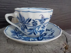 Taza y platillo Danubio azul de colección mango dividido marcado Japón - Imagen 1 de 10
