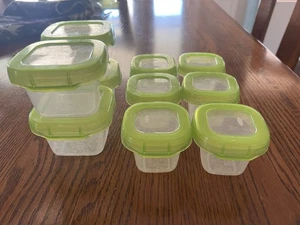 Juego de 10 contenedores Oxo Pop. ¡El contenedor pequeño es perfecto para comida casera para bebés! - Imagen 1 de 10