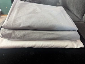 Brooklinen Twin XL (Dorm) Sheets X3, Gray Flat & Fitted Plus White Flat Sheet - Picture 1 of 6