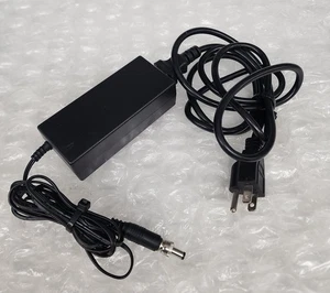 FUENTE DE ALIMENTACIÓN CONMUTADA CETRE XA065BQ2400270 - Imagen 1 de 4