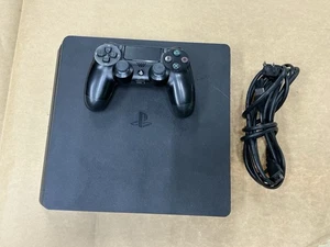 SONY PS4-CUH-2215B -1TB, MIT KABEL, OHNE CONTROLLER, GETESTET UND FUNKTIONIERT - Bild 1 von 7