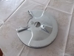 SAAB 900 CLASSIC REAR BRAKE DUST SHIELD NEW PRODUCTION GALVANISED - Picture 1 of 1