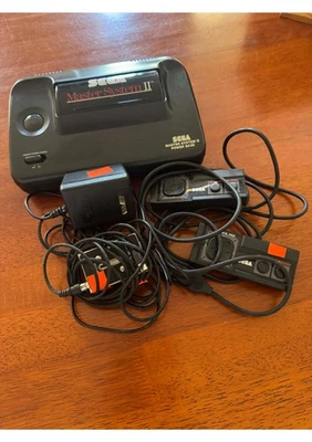 Sega Master System II System Console & Control Pads x 2 Great Condition No box! - Image 1 of 2