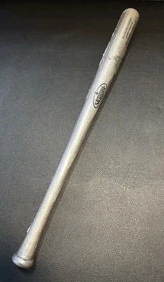 2013 Yadier Molina Matt Carpenter Silver Slugger 18" Mini Bat STL Cardinals SGA - Image 1 of 4