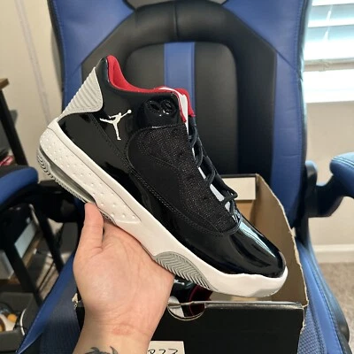 Tamanho 10.5 - Jordan Max Aura 2 Cimento Preto MEIA CAIXA APENAS DEFEITO - Imagem 1 de 4