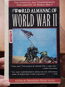 The World Almanac of World War II by Peter Young 1986 First Revised Edition - Imagen 1 de 4