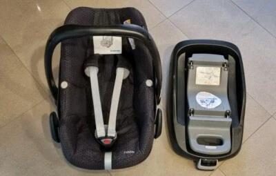 Maxi Cosi Babyschale Pebble mit passender Base inkl. Isofix - Bild 1 von 2