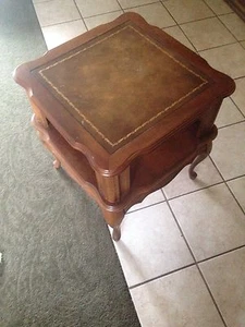 French Provincial Furniture- Set Of End Tables- 1960's Euc - Picture 1 of 8