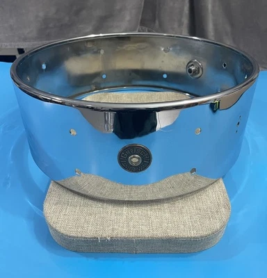 "Insignia redonda Gretsch años 60 vintage 14"" cromo sobre latón caja de tambor carcasa" Foto 1 de 4