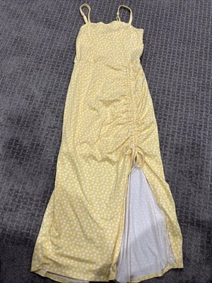 Usado en Excelente Condición Vestido Hollister con Abertura Lateral Floral Ajustada Midi Forrado Amarillo y Blanco XS Foto 1 de 3