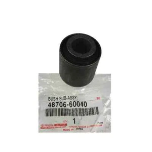 Genuine fits Toyota Landcruiser 80/105 series rear panhard rod bush - Foto 1 di 1