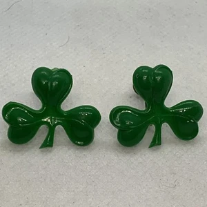 Vintage Shamrock Three Leaf Clover Screwback Earrings Pair, Berkander? Plastic - Picture 1 of 5
