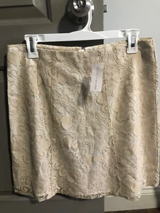 New York and Company Creme Skirt Size 6 Brand New - Picture 1 of 2