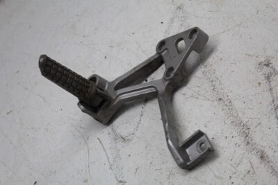 Kawasaki Ninja 600R ZX600C 1989 juego trasero izquierdo estriba conductor reposapiés tope Foto 1 de 4