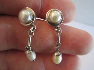 STERLING SILVER WITH WHITE PEARL DROP EARRINGS - 5g - 1 1/2" LONG - BBA-5 - Picture 1 of 2