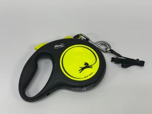 Flexi 16ft LARGE Neon Tape Retractable Dog Leash for Dogs up to 110 lbs. #CL31T5 - Picture 1 of 4