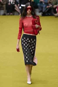 GUCCI Runway Silk Skirt with Cut-out details - BNWT - RRP$6,200 USD - Picture 1 of 9