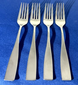 Gourmet Settings SAVANNAH Stainless Flatware - Set of 4 Salad Forks 6 5/8" - Picture 1 of 1