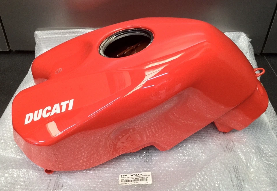 Depósito de combustible Ducati Desmosedici D16RR Ducati piezas originales 58611672AA Foto 1 de 4