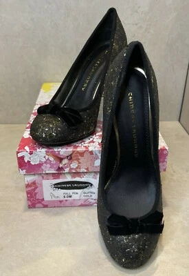 NUEVO EN CAJA Zapatos de tacón de aguja chinos para lavandería talla 8 M, 10 M dorado negro lazo brillante Foto 1 de 4