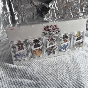 Paquete Mega-Pack 2025 - Exhibición 1ª Edición (12 Cajas Tuck) - Imagen 1 de 8