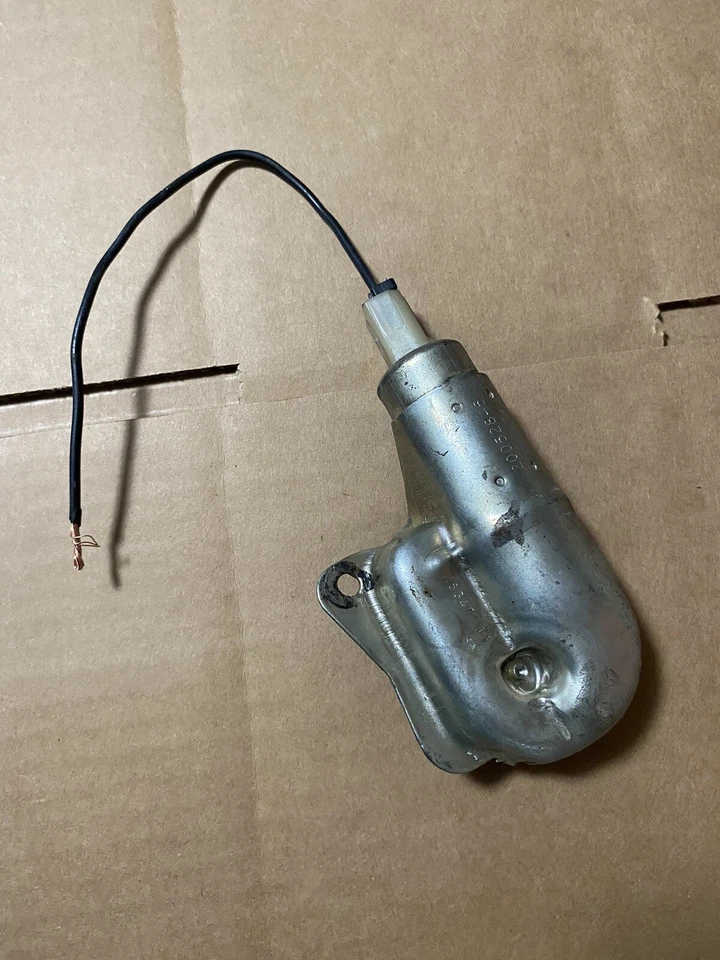 1978-88 GM Chevy Trunk Lock Release Solenoid G-Body Monte Carlo Regal Olds - Image 1 of 4