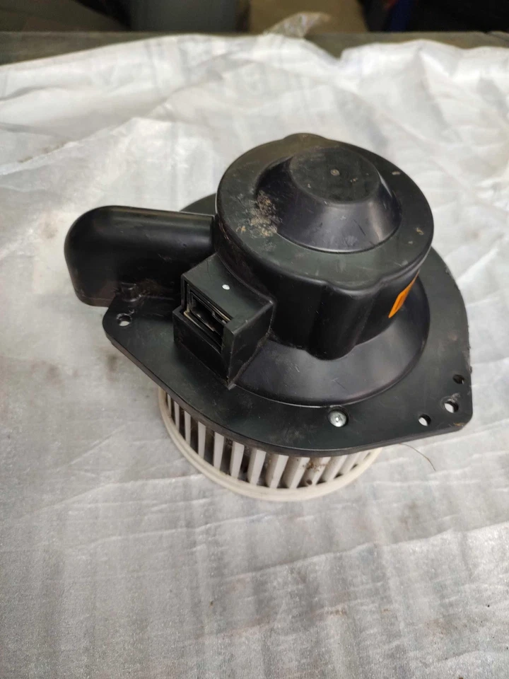 Chevy Colorado GMC Canyon 2004-2012 calentador ventilador motor OEM 89019178 Foto 1 de 4