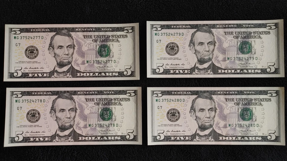 $5.00 Bills (4) In Number Sequence 2013 Lightly Circulated D Series USA - Image 1 of 2