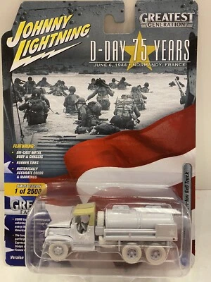 Johnny Lightning Greatest Generation D-Day 75 Years WWII GMC CCKW Truck CHASE - Image 1 of 4