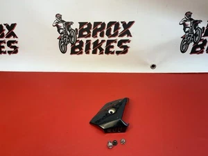 Honda Right Hand Foot Peg Cover Rest Black Elite 80 CH80 50619-GV4-900ZB CH - Picture 1 of 7