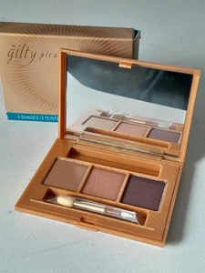 New In Package Mary Kay GILTY PLEASURES EYELIGHTING TRIO - Picture 1 of 3