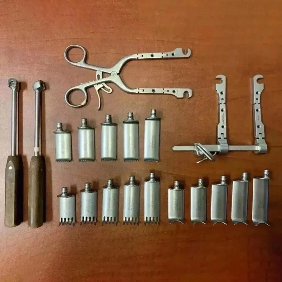 JUEGO COMPLETO DE INSTRUMENTOS ORTOPÉDICOS QUIRÚRGICOS RETRACTOR NEURO COLUMNA VERTEBRAL CERVICAL CASPAR Foto 1 de 1