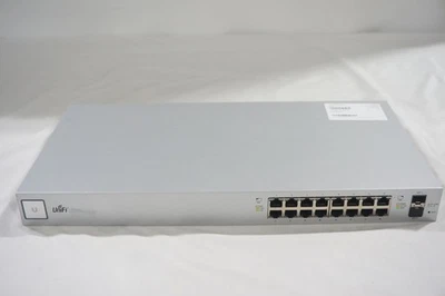Conmutador de red UniFi Ubiquiti Networks - 16 puertos - US-16-150W Foto 1 de 3