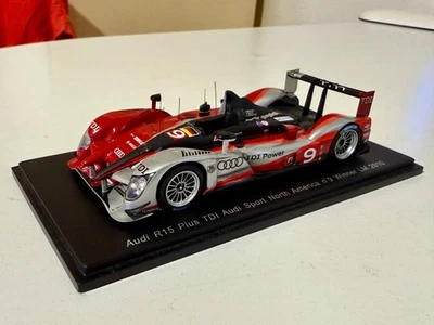 SPARK MODELS 43LM10 AUDI R15 PLUS TDI WINNER LE MANS 2010 1/43 - Immagine 1 di 4