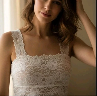 Camiseta sin mangas Kay Celine Camisola Años 90 De Colección Pequeña Taupe con Encaje Blanco Nueva con Etiquetas Foto 1 de 4