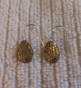 14k White Gold Jacmel Mauritius JCM Teardrop Dangle Earrings Lightweight 1 Inch - Picture 1 of 4