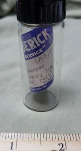 Vintage 1971 Rae and Derrick perscription bottle - Picture 1 of 7