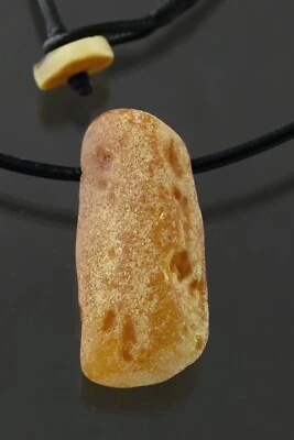正品 BALTIC AMBER Rough Egg Yolk 皮革吊坠 22.4 克 200304-10 — 第 1/4 张图片