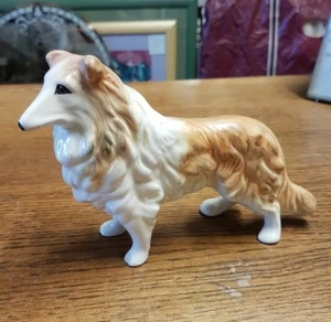Vintage Sylvac collie dog. Chipped paw. - Picture 1 of 5