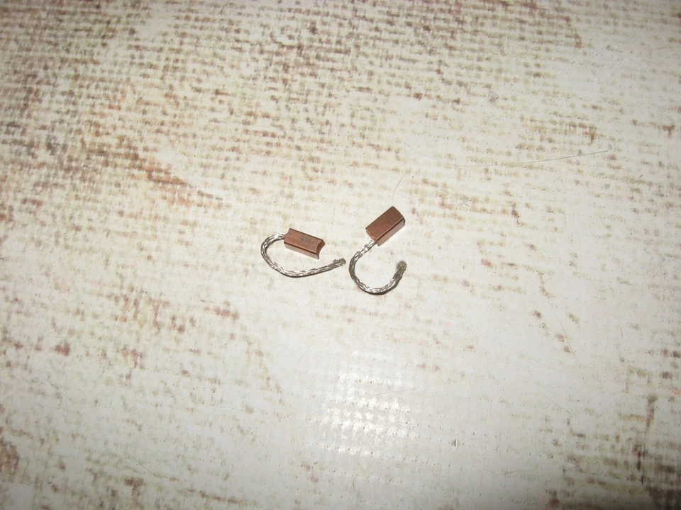 RC Trinity Epic P94 Single Shunted Cross Cut Serrated Brushes (2) New - Image 1 of 1