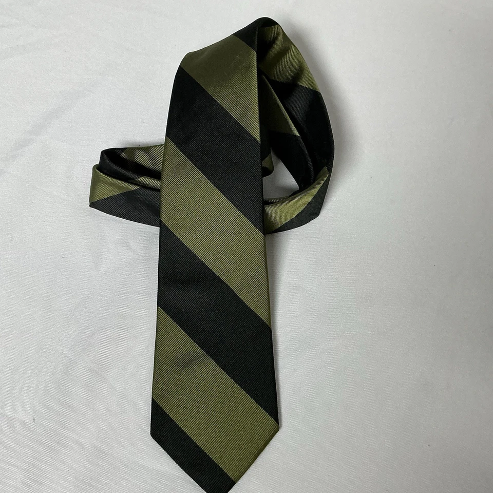 J. Corbata Crew 100 % seda a rayas negras y verdes, 2 7/8” x 59 3/4” Hecha en EE. UU. Foto 1 de 4