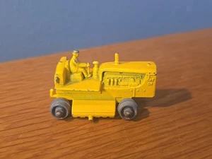 Vintage Matchbox Lesney No.8 Caterpillar Tractor - Picture 1 of 5