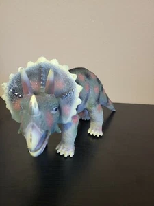Toys R Us Maidenhead Triceratops Dinosaur Large Rubber Figure Toy 16" Long - Picture 1 of 6