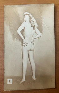 1930s Miracle Fotos Pic-Tease "The Fingers Game" Hollywood Cutie Nude #8 - RARE! - Picture 1 of 2